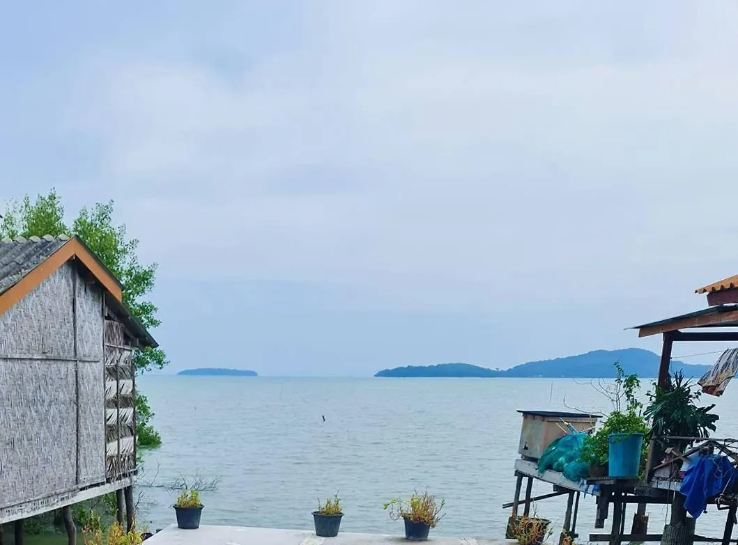 Star House Seaview Lanta Old Town Apartment Ko Por